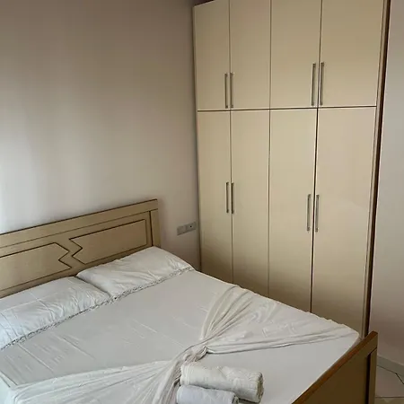 Aron Luxury