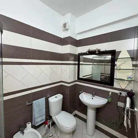 Aron Luxury * Vlorë